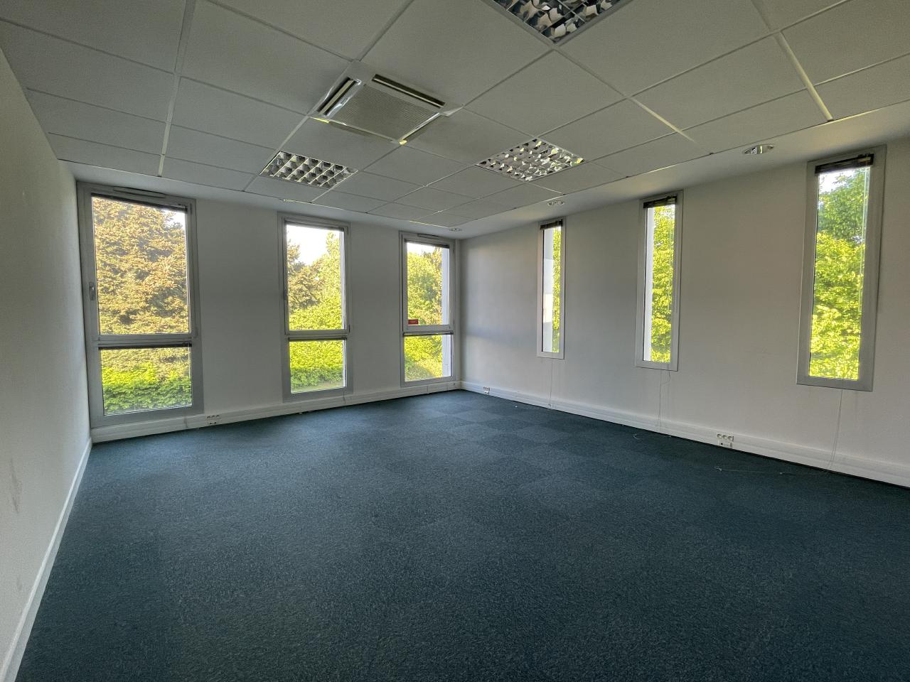 Bureau Cesson-Sévigné 2163m² Location bureau Cesson-Sévigné Ille-et-Vilaine OLBUR2204112 9